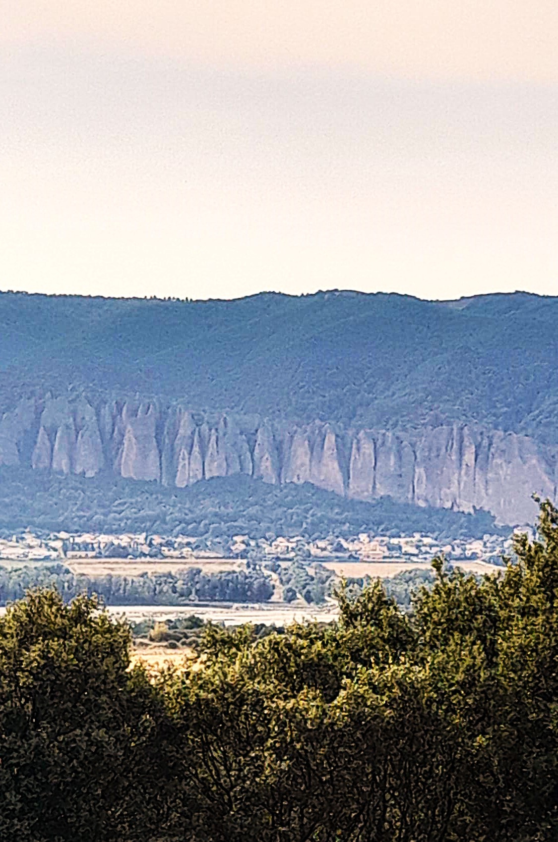 Le défilé des pénitents - Les Mées - Alpes de Haute Provence